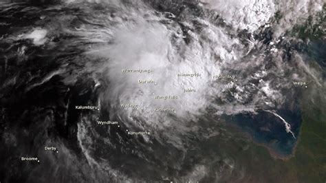 Cyclone warning cancelled for Tiwi Islands and Darwin - ABC News