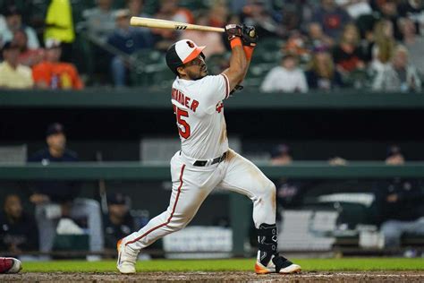 Anthony Santander es centenario con los Orioles de Baltimore - El ExtraBase