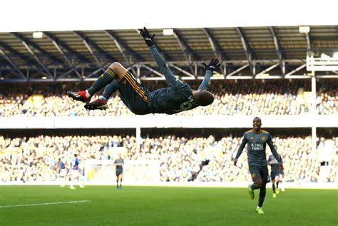 Jamie Vardy's new celebration and more great pictures from Leicester City's win at Everton ...