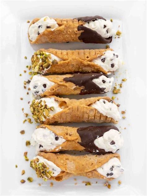 Authentic Italian Cannoli Recipe | Chef Dennis – Blog.berichh.com