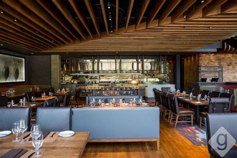 A Look Inside: Oak Steakhouse | Nashville Guru