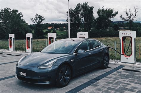 Producing Electric Vehicles In India: The Tesla Way | Entrepreneur