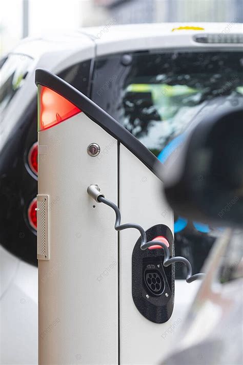 Streetlevel Electric Car Charging Station In Southeast Asias Singapore ...