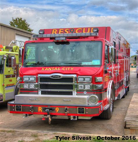 1/2 KCFD New Rescue 9 | Kansas City, Missouri Fire Departmen… | Flickr