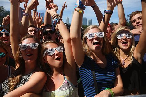 Lollapalooza, the 3 day music festival in Chicago's Grant Park sold out ...