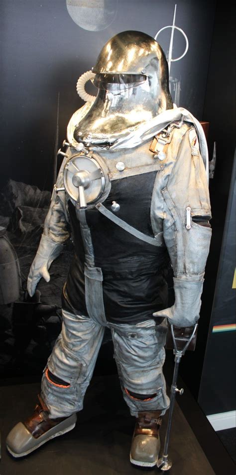 The BIS Lunar Spacesuit Building the British Interplanetary Society Lunar Spacesuit - the first ...