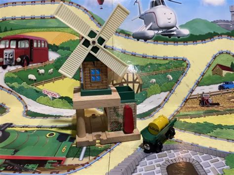 THOMAS AND FRIENDS wooden railway set Toby’s Windmill £24.95 - PicClick UK