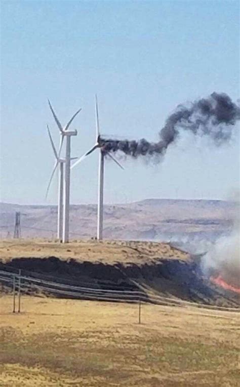 WIND TURBINE CAUSES FIRE: A wind turbine near Arlington caught fire ...