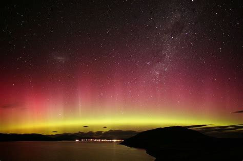 Aurora Australis over New Zealand | Places to see, Northern lights ...