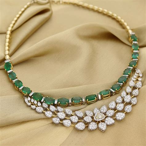 Manubhai Jeweller's Diamond Emerald Necklace - South India Jewels