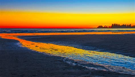 long beach sunset - Man the sunsets are spectacular at Long Beach near Tofino, BC, Canada. here ...