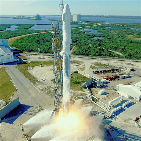Experience the Launch of the SpaceX CRS-14 Cargo Mission