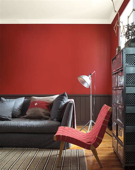 Benjamin Moore Colonial Red Paint Color