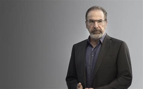 Saul Berenson Played by Mandy Patinkin - Homeland | SHOWTIME