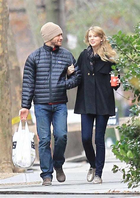 WEIRDLAND: Jake Gyllenhaal with Taylor Swift in Brooklyn - what does he see in her?