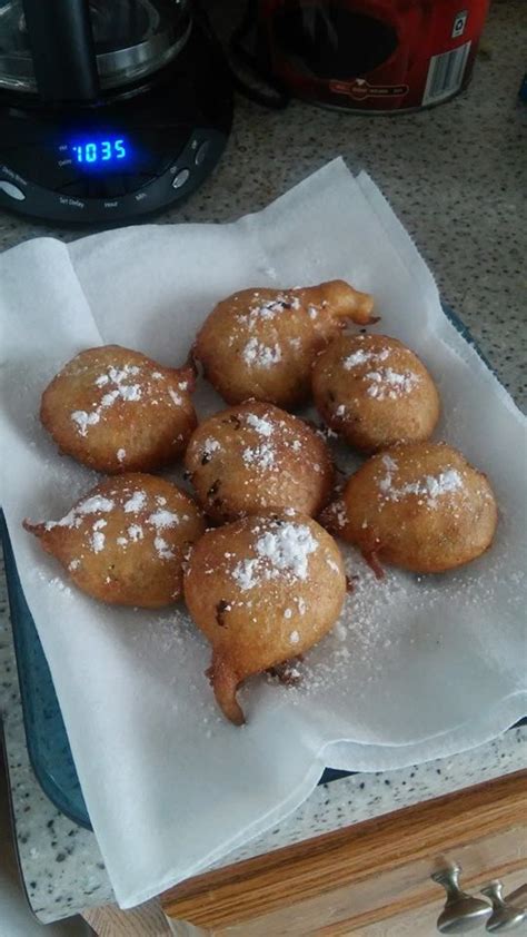 home made deep fried oreos. thick pancake batter and fry. Delicious | Battered and fried, Deep ...