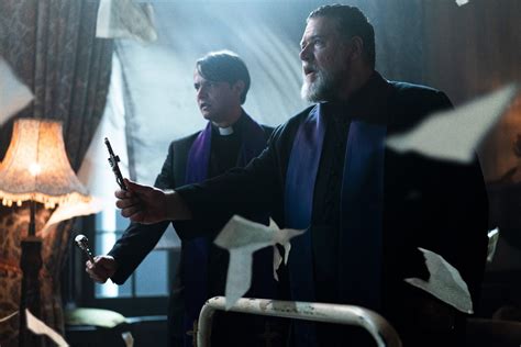 The Pope’s Exorcist | Daniel Zovatto on Russell Crowe, Exorcism and Looking Good as a Priest