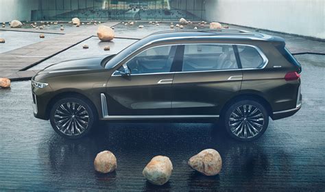 BMW X7 concept previews new full-size, 3-row SUV