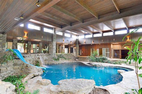 20 Homes With Beautiful Indoor Swimming Pool Designs | Amazing swimming pools, Indoor swimming ...