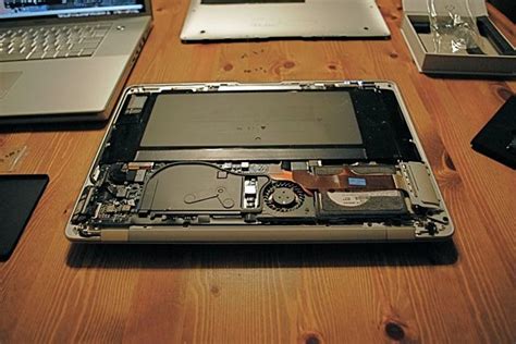 Upgrading a First Gen MacBook Air With a SSD | WIRED