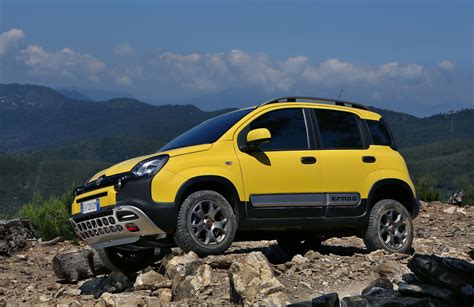 2015 Fiat Panda Cross - HD Pictures @ carsinvasion.com