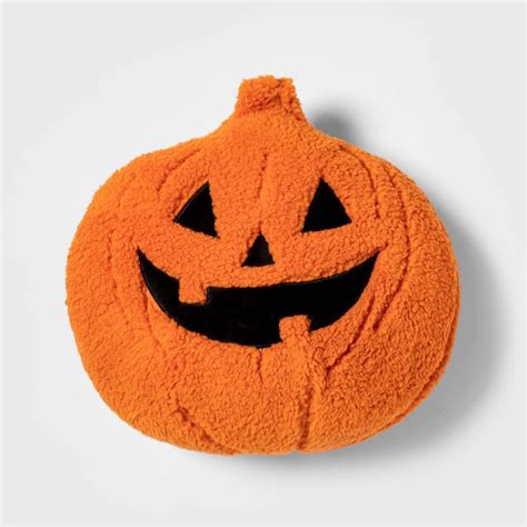 Shop Target's New $10 Ghost Sherpa Pillow For Halloween 2022 | PS Home