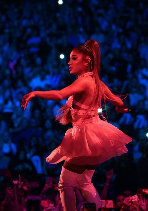 Ariana Grande - Performs Live at the "Sweetener World Tour" in London • CelebMafia