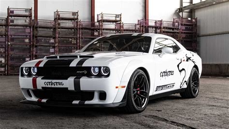 Dodge Challenger Hellcat Gets Wild 890-HP Makeover From German Tuner