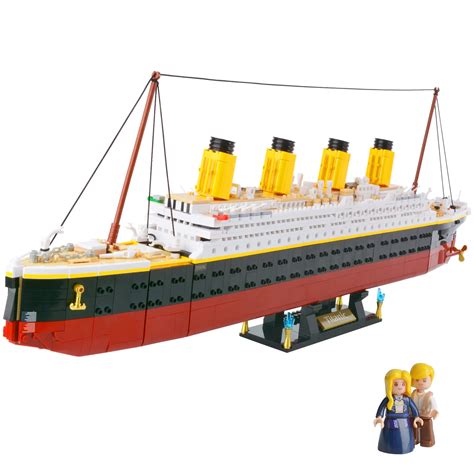 LEGO Reveals 9,000-piece 10294 Titanic Ship Model As, 57% OFF