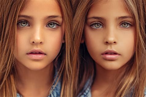 ‘World’s Most Beautiful Twins’ Are Now Famous Instagram Models | Newzgeeks