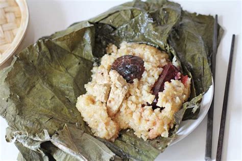 Vegan 'Luo Mai Gai' - Steamed Sticky Rice in Lotus Leaf Dim Sum | East ...