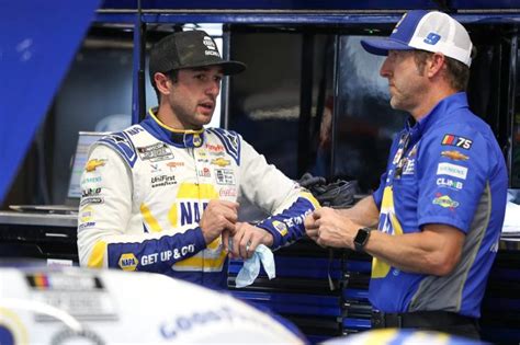 Chase Elliott, Alex Bowman shift focus to 2024 after unusual 2023 Cup ...