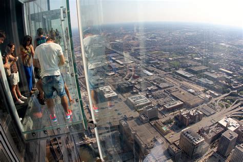 Willis Tower (Skydeck Chicago) 2023-2024 - Rove.me