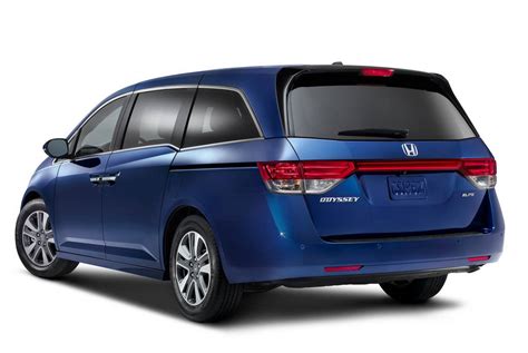 Honda Odyssey Touring Elite - Car Wallpapers