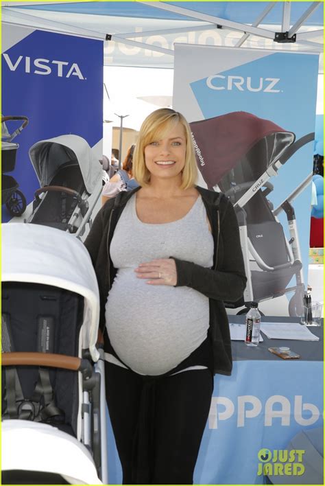 Jaime Pressly Displays Large Baby Bump While Pregnant with Twins: Photo 3963727 | Jaime Pressly ...