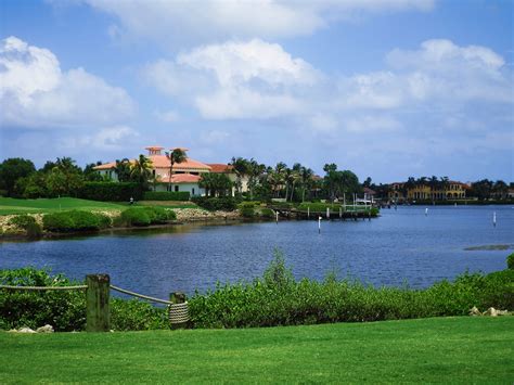 Admirals Cove Jupiter Florida: February 2011