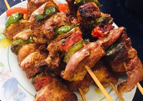 Chicken shish taouk / chicken shashlik Recipe by Faiza Asif - Cookpad India