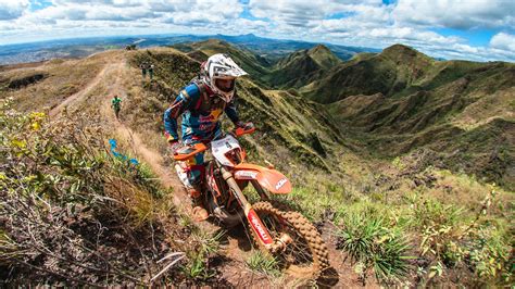 What is Hard Enduro? – BikeBound