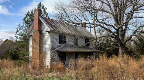 Forgotten Mid 1800’s Farm House in the Mountains Abandoned since 1996 ...