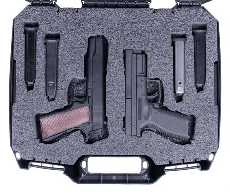 Case Club 4 Pistol (Dual Level) Hard-Sided Padlockable Carrying Case