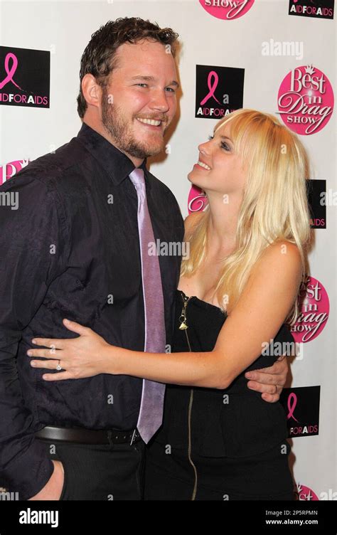 LOS ANGELES, CA - OCTOBER 18: Actors Chris Pratt and Anna Faris arrives at The Orpheum Theatre ...