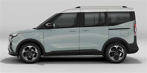 Ford E-Tourneo Courier pictures, official photos