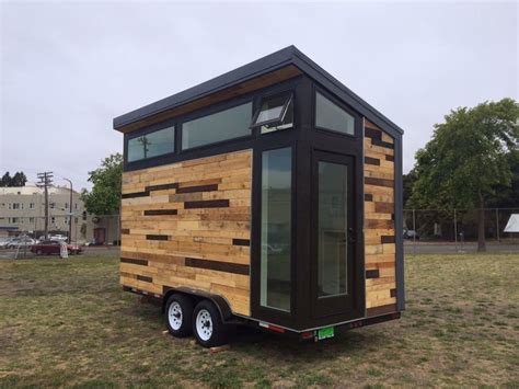 Students Build a Solar Powered Tiny House – TinyHouseDesign