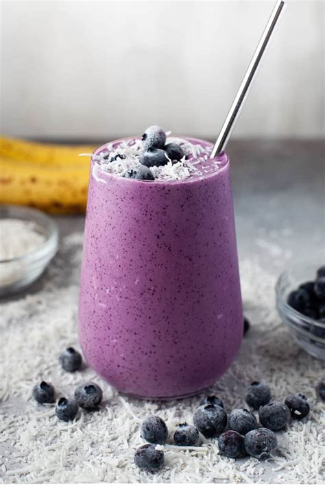 Healthy Blueberry Smoothie - A Classic Twist