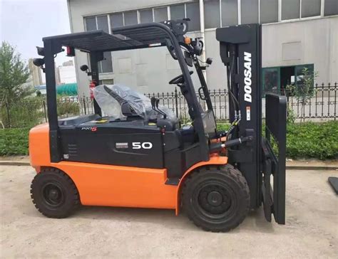 Hyundai Doosan Daewoo Forklift battery for sale and customization ...