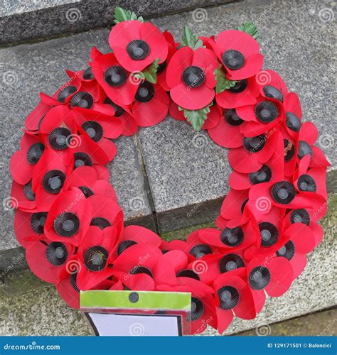 Poppy Remembrance Wreath stock image. Image of soldier - 129171501