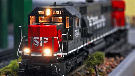 MTH Premier Southern Pacific SD50 Diesel Locomotive w / PS 2.0 - YouTube