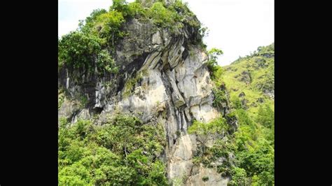 Legenda Batu Gantung Danau Toba dan Ulasannya (2022) | PosKata