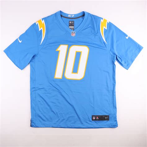 Justin Herbert Signed Chargers Jersey (Beckett) | Pristine Auction