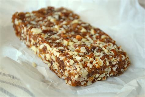 K&K Test Kitchen: Homemade "Lara" Bars